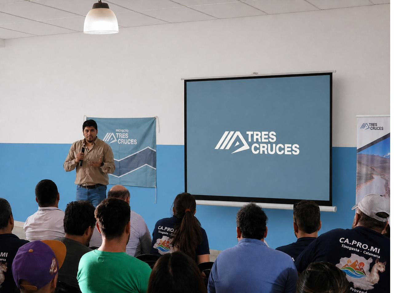 Tres Cruces project briefing with community members in Tinogasta, Catamarca